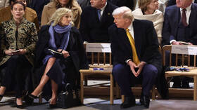 ترامب يستخدم صورة جيل بايدن لبيع عطوره