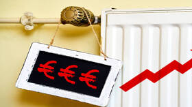 صحفي إيرلندي يكشف معاناة الأوروبيين من العقوبات ضد روسيا