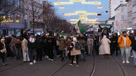 سياسي ألماني يريد منع أنصار الأسد من الدخول إلى أوروبا وآخر يحدد 3 تدابير للتعامل مع السوريين