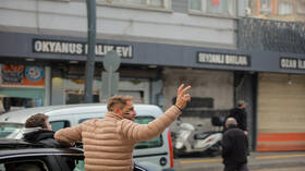 حزب تركي معارض: انتهت فترة ضيافة السوريين بذهاب الأسد