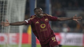 نادي روما يوجه رسالة خاصة لنجمه السعودي سعود عبد الحميد