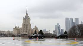 صحفي إيرلندي: الاقتصاد الروسي في وضع جيد رغم العقوبات!