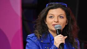 سيمونيان تحث الأوكرانيين على إسقاط نظام كييف