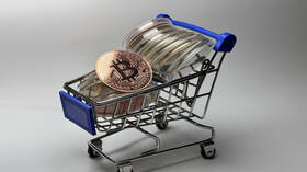 عملة "البيتكوين" تصعد لقمة تاريخية جديدة