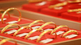 ارتفاع أسعار الذهب مع تراجع الدولار