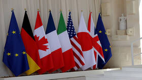 "بلومبرغ": مجموعة السبع تدرس خفض سعر النفط الروسي إلى 40 دولارا للبرميل