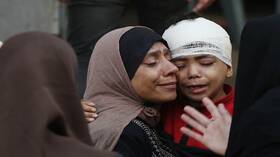 مقتل 12 شخصا بينهم 7 أطفال في قصف إسرائيلي استهدف منزلا شمال قطاع غزة (فيديوهات)