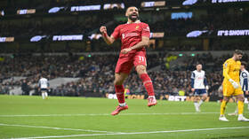 محمد صلاح يقود ليفربول ليعزز صدارته في "البريميرليغ" ويكتسح توتنهام بسداسية