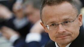 سيارتو: وقف إطلاق النار في عيد الميلاد بين روسيا وأوكرانيا قد يكون فرصة لتسوية سلمية