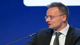 سيارتو: ترامب لم يدع أوربان لحضور حفل تنصيبه