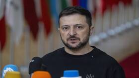 نائب أوكراني: زيلينسكي فقد ثقة الشعب والقوات في بلاده