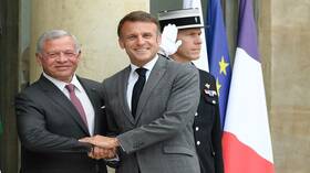 ملك الأردن لماكرون: ندعم سوريا في بناء دولة حرة مستقلة ذات سيادة كاملة تلبي طموحات الشعب بكل مكوناته