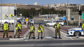 مراسلنا: القوات الإسرائيلية تفرج عن قرابة 400 فلسطيني بعد اعتقالهم من مستشفى "كمال عدوان"