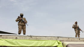 "طالبان" تستهدف عدة مواقع في باكستان