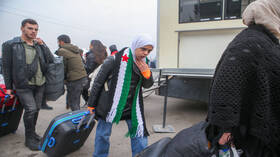 عقب سقوط نظام الأسد.. استمرار عودة السوريين من تركيا لبلادهم