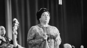 ذكرى ميلاد أم كلثوم.. مشاهد تاريخية من الاستقبال الحافل لسيدة الغناء العربي في موسكو (صور+ فيديو)