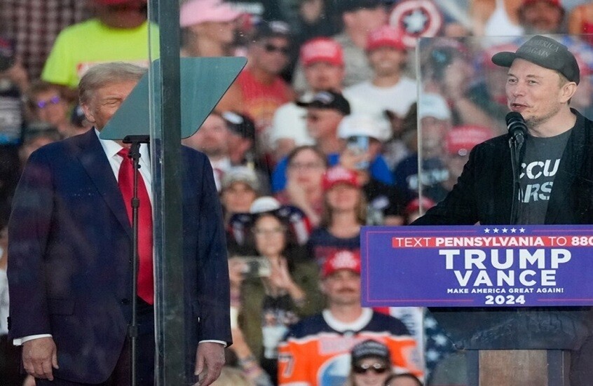 ماسك يقضي ليلة رأس السنة في فيلا ترامب في مارالاغو