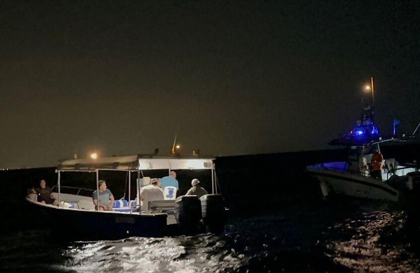 حرس الحدود السعودي يعلن إنقاذ 4 مواطنين تعطلت واسطتهم البحرية