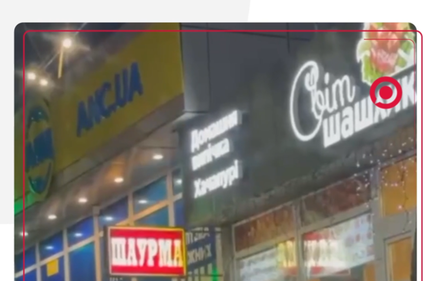 الشرطة العسكرية الأوكرانية تعتقل شابا بالقوة لاقتياده للخدمة العسكرية