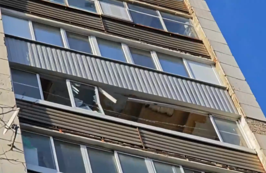 من داخل مبنى تعرض لهجوم بمسيرة أوكرانية في فورونيج