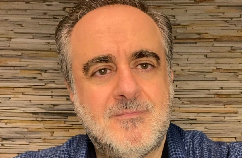 سوريا.. إدارة العمليات العسكرية تعيد لفراس رفعت الأسد منزله في اللاذقية