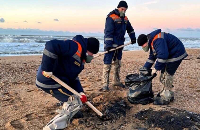 بوتين: جهود مواجهة تسرب المازوت في البحر الأسود غير كافية
