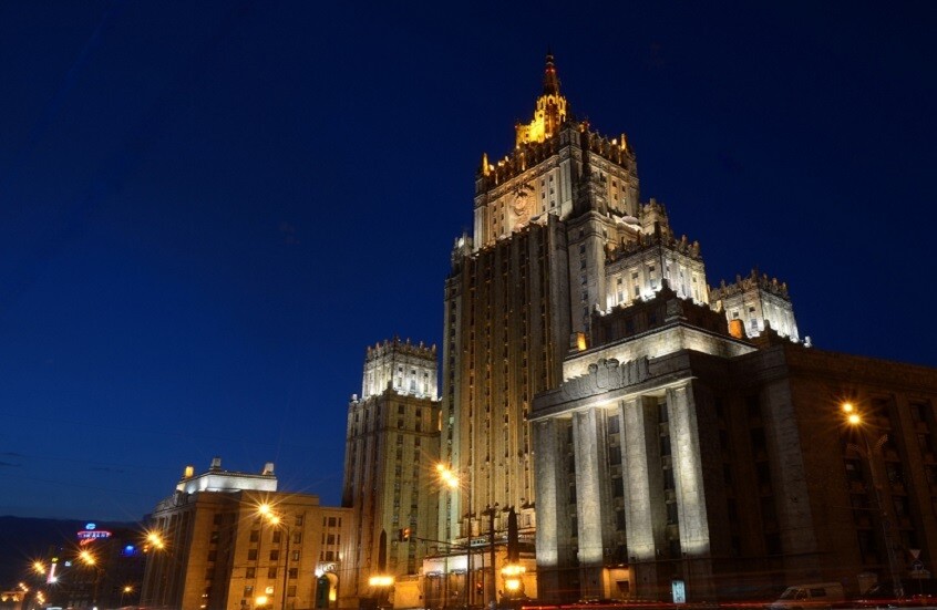 الخارجية الروسية: العقوبات الجديدة ضد بلادنا تضع ترامب أمام أرض محروقة