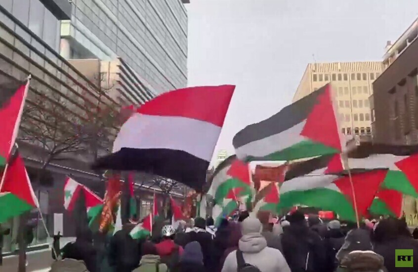 كندا.. مظاهرة تضامنية دعما لفلسطين ورفضا للاعتداءات الإسرائيلية في قطاع غزة