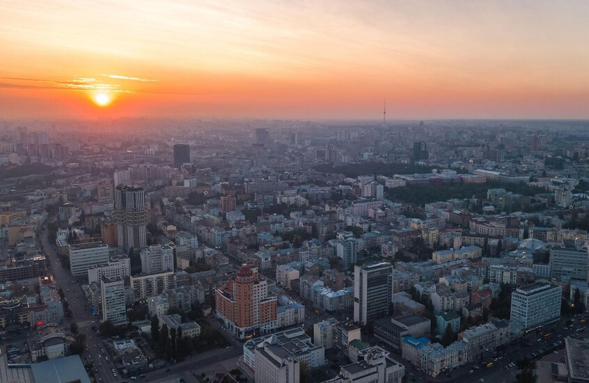 صفارات الإنذار تدوي في كييف وعدة مقاطعات أوكرانية