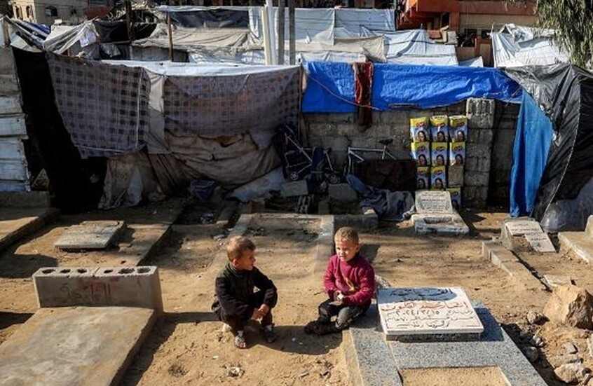 الدفاع المدني بغزة ينشر إحصائية لهجمات الجيش الإسرائيلي منذ فجر الاثنين