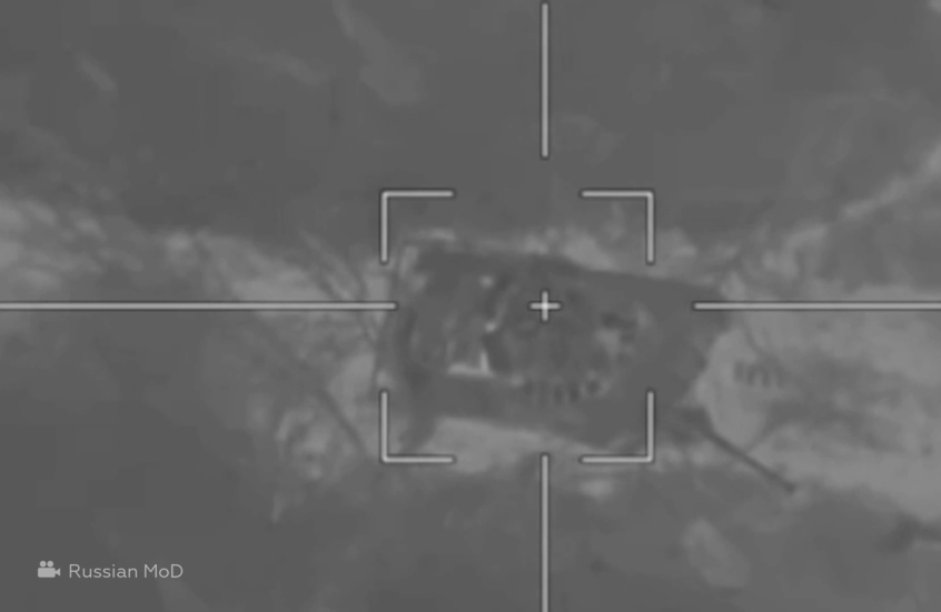 نسفت برجها بشكل مباشر.. مشاهد لتدمير دبابة أوكرانية بمسيرة 