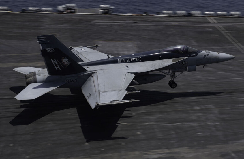 "سنتكوم" تنشر مشاهد لمهاجمة أهداف للحوثيين نهاية 2024