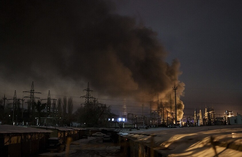 انفجارات وقطع للكهرباء في عدد من المناطق الأوكرانية