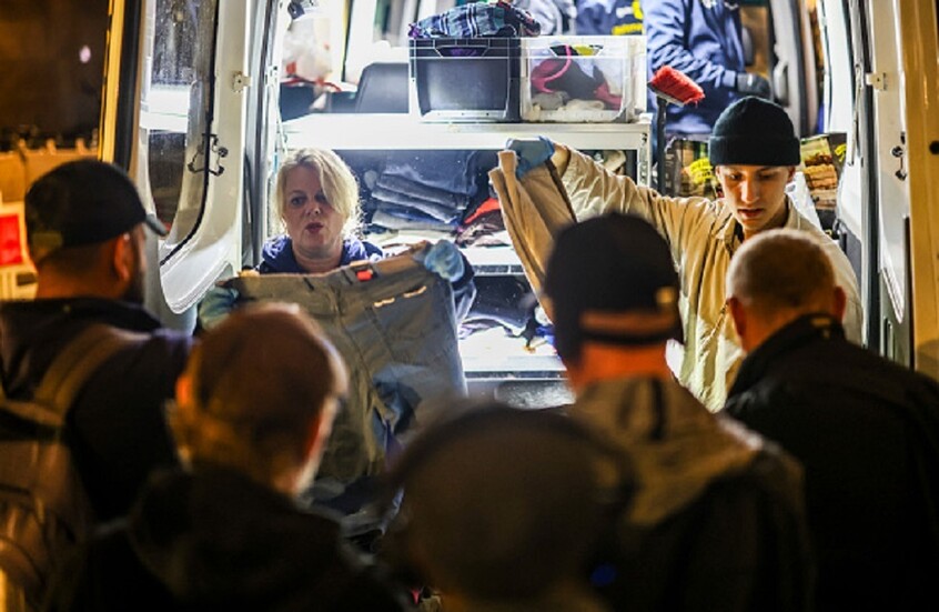 "حافلات البرد" تطوف على المشردين مع صقيع شتاء المدن الألمانية