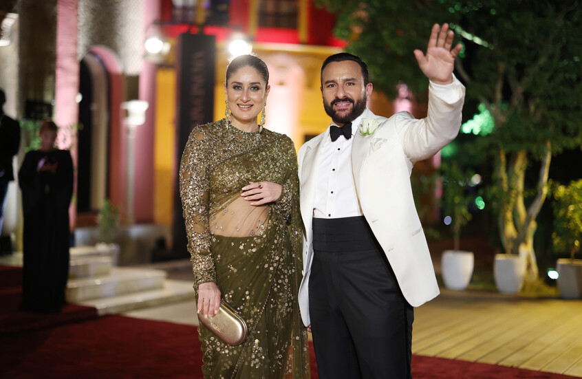 صدمة في بوليوود.. فنان هندي شهير يتعرض للطعن أثناء ردعه متسللا إلى منزله