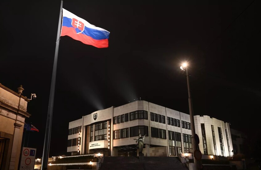 ناشط سلوفاكي يتقدم ببلاغ للشرطة بسبب تهديدات من قوميين أوكرانيين