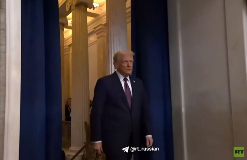 لحظة وصول دونالد ترامب إلى مبنى الكابيتول لأداء اليمين الدستورية