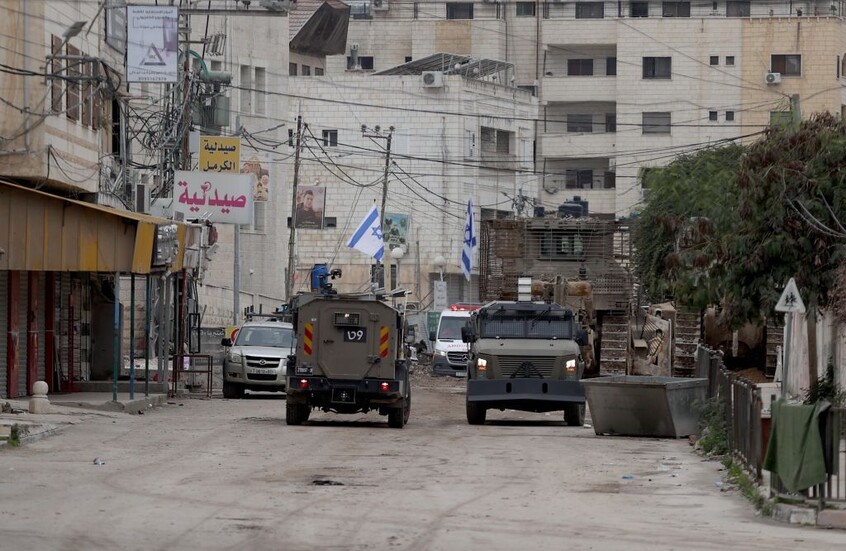 وزير دفاع إسرائيل: سنواصل العمل بقوة لتدمير البنية التحتية الإرهابية في جنين