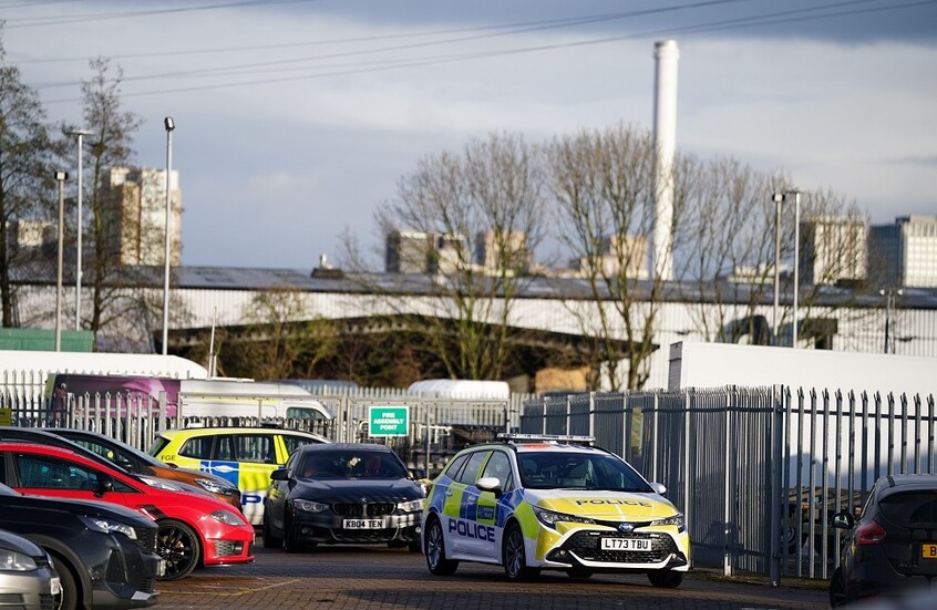 بريطانيا.. إصابة 5 أشخاص في عملية طعن بجنوب لندن