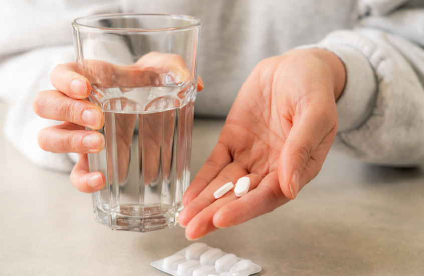 مضاعفات خطيرة.. احذر تناول "أيبوبروفين" لفترات طويلة!