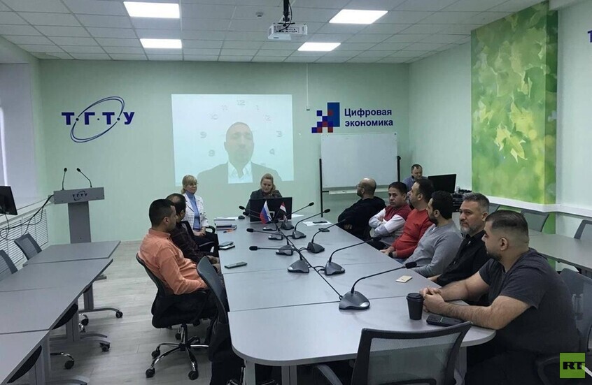 روسيا.. جامعة تامبوف التقنية الحكومية تنظم لقاء لخريجيها العراقيين عبر الإنترنت (صور)