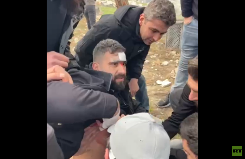 نجاة مراسلي RT وإصابة مهندس الإرسال بإطلاق القوات الإسرائيلية النار في جنوب لبنان