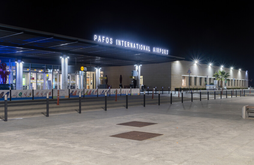 قبرص تؤكد تعليق الرحلات الإسرائيلية إلى بافوس