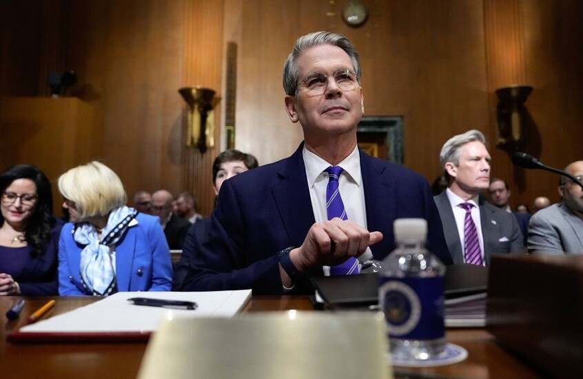 مجلس الشيوخ يصوت على تعيين سكوت بيسنت وزيرا للخزانة