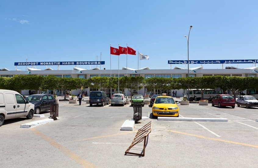 كشفها جهاز تحديد المواقع.. سائحة تسرق حقيبة تونسي من المطار وتستولي على محتوياتها