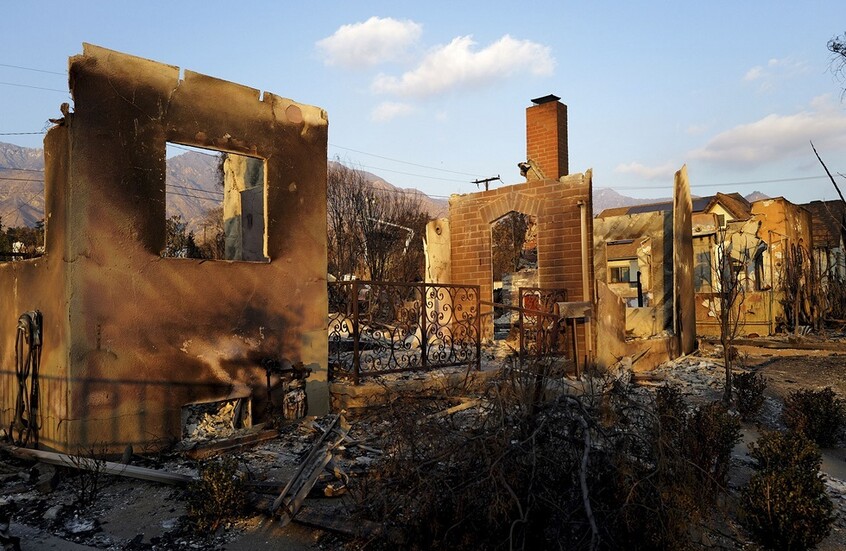 دراسة تكشف عن دور الاحتباس الحراري في حرائق كاليفورنيا المدمرة