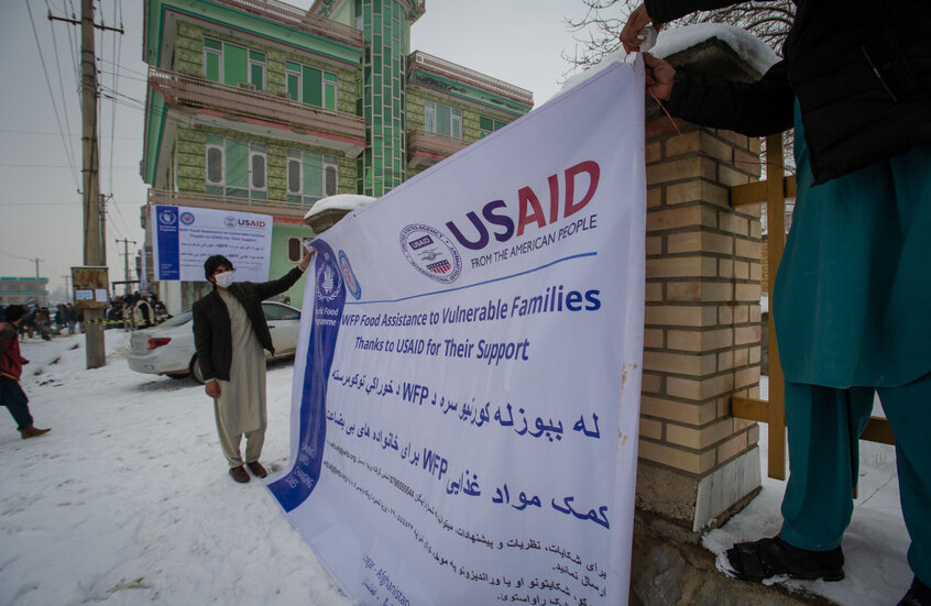 مسؤول أفغاني: تعليق المساعدات الأمريكية أدى لإغلاق 50 منظمة إنسانية دولية بأفغانستان
