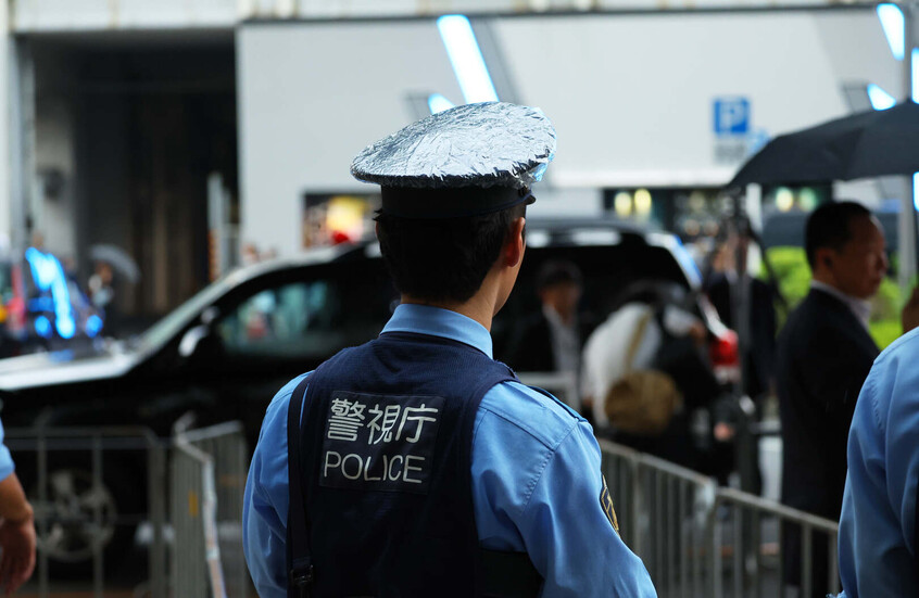 اليابان.. اعتقال كندي بتهمة تهريب 320 كغ من المخدرات