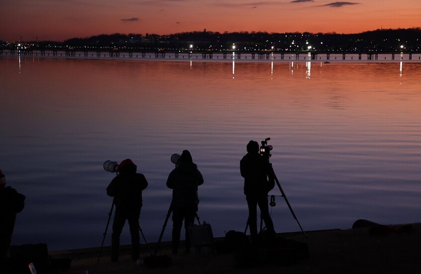 زاخاروفا: 3 روس بين ضحايا حادث مطار ريغان
