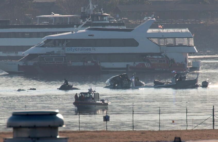 حادث مطار ريغان يربط موسكو وواشنطن في مباحثات إنسانية
